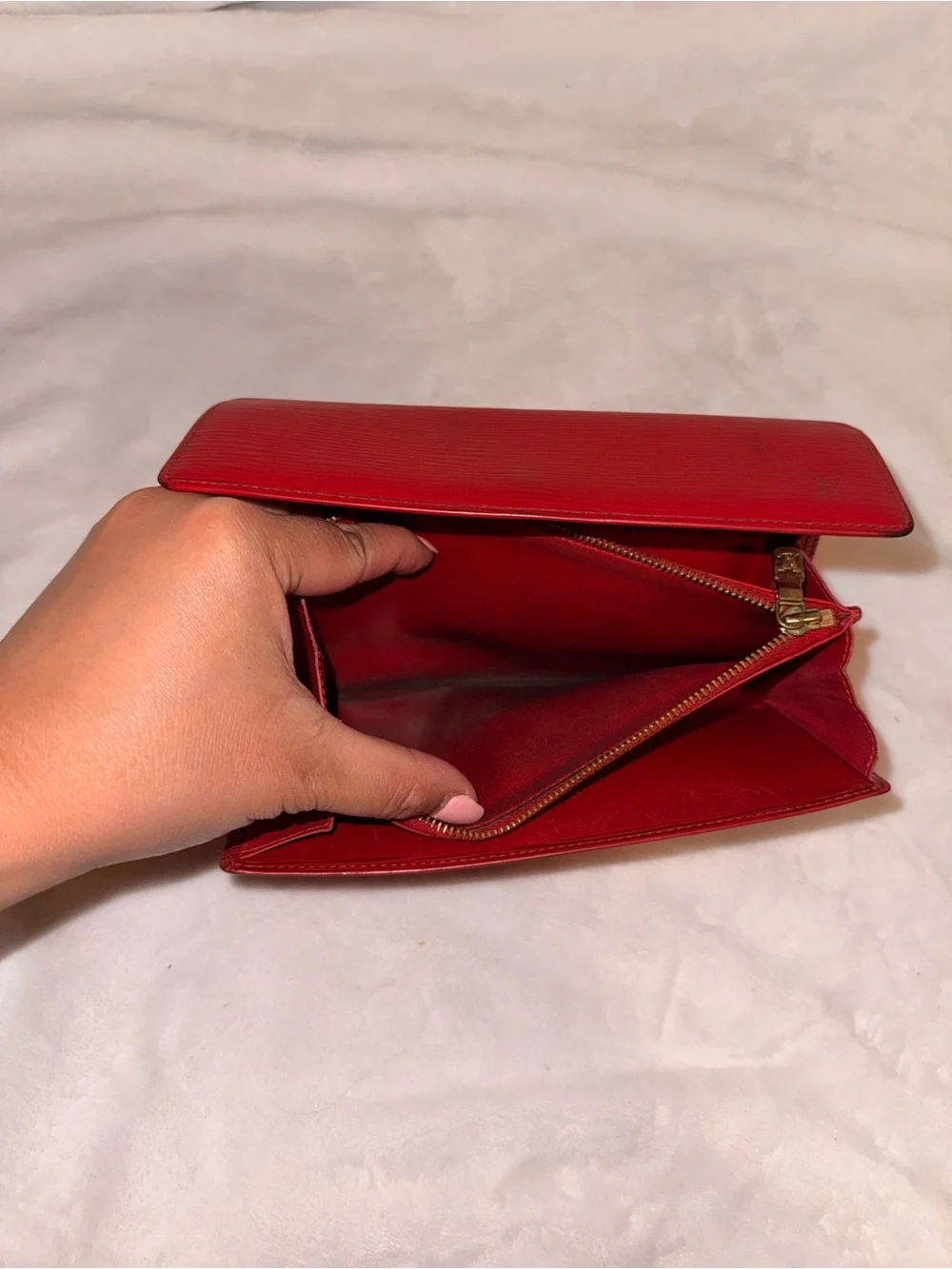 Authentic Louis Vuitton Sarah Wallet | Castillan Red Epi Leather CA1905
